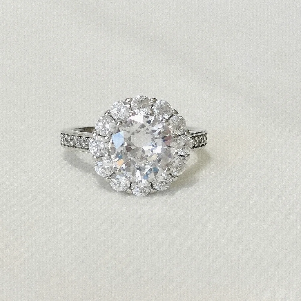 3ct CZ halo scallop flower ring size 6 🆕